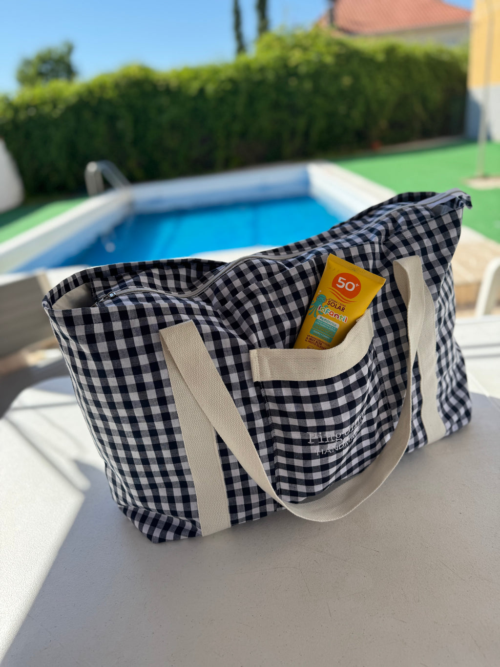 Bolsa de Playa Grande Vichy Blanco y Negro | Pingolino Handmade